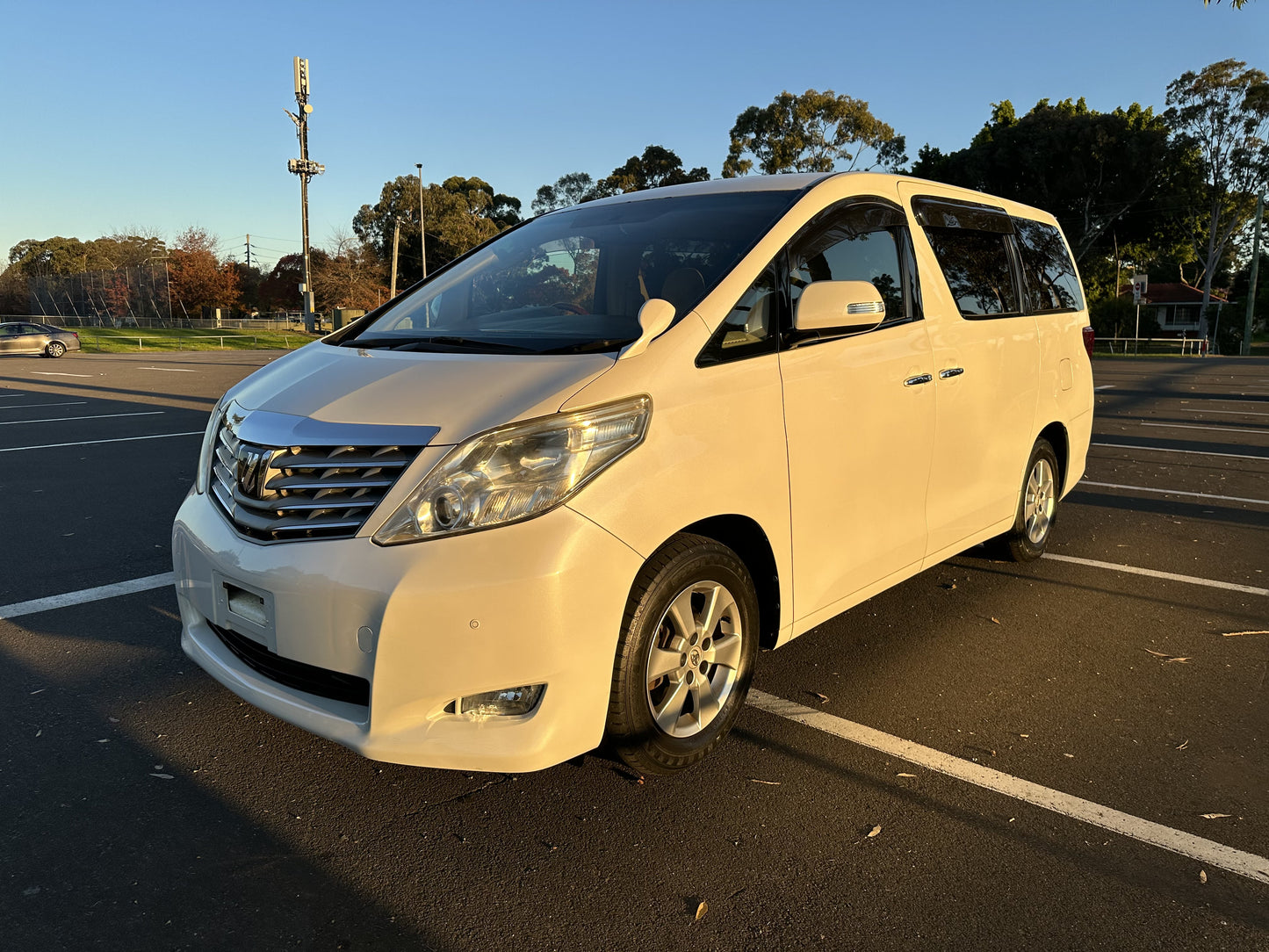 2009 Toyota Alphard 240S