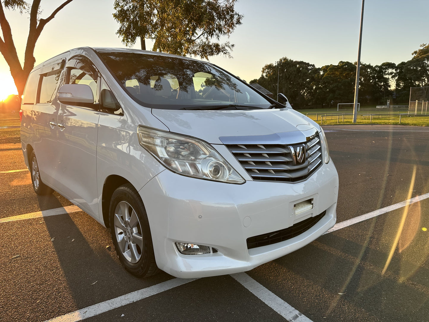 2009 Toyota Alphard 240S