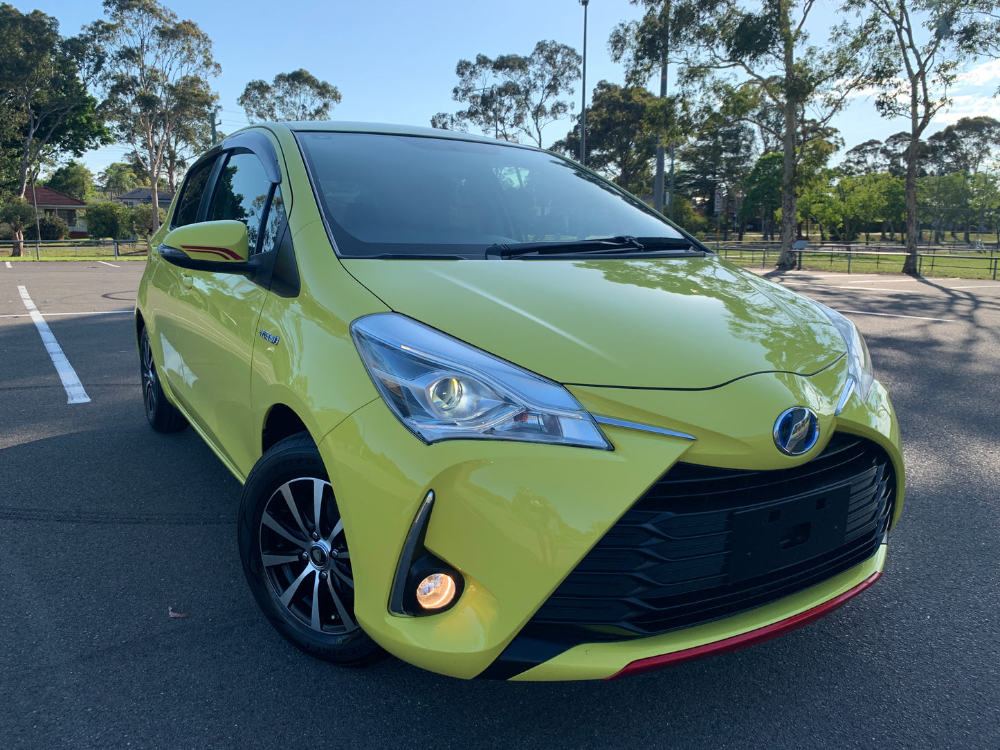 2017 Toyota Vitz Hybrid