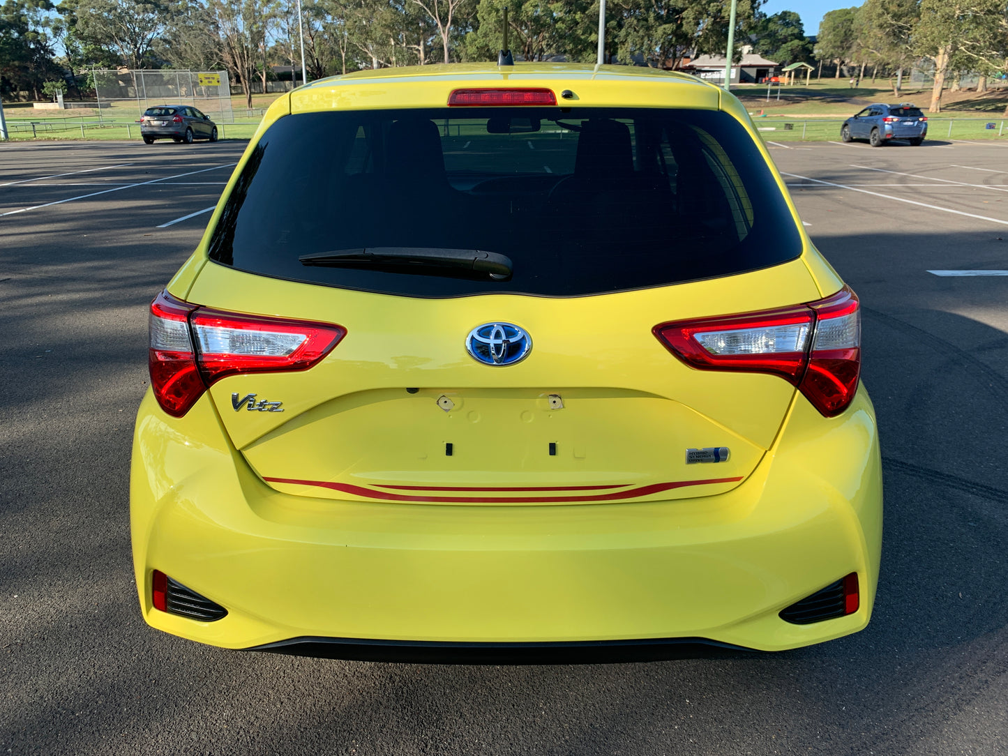 2017 Toyota Vitz Hybrid