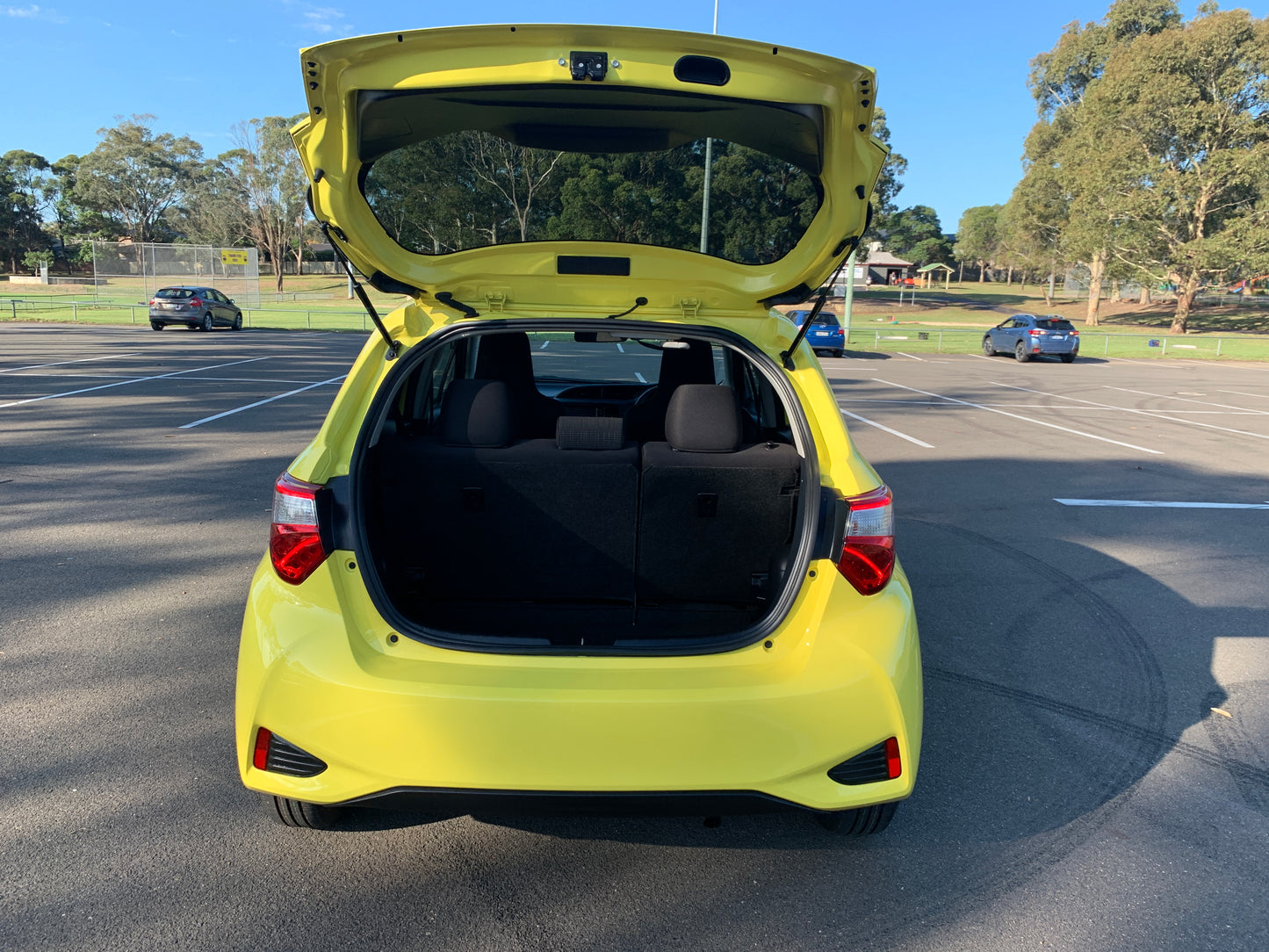 2017 Toyota Vitz Hybrid