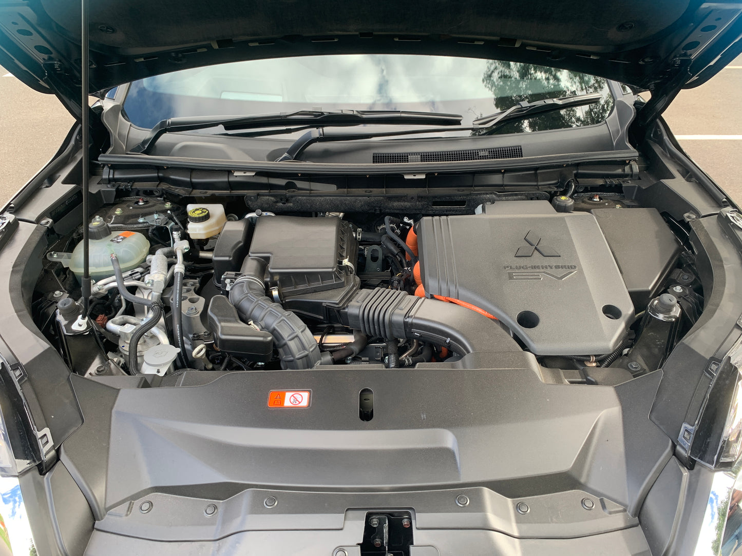 2023 Mitsubishi Outlander Exceed Plug in Hybrid (PHEV)