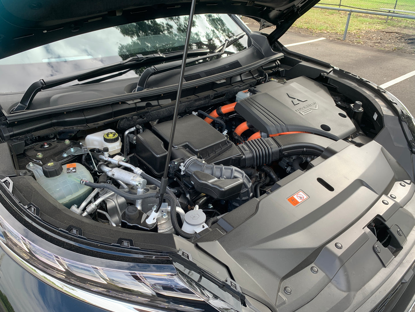 2023 Mitsubishi Outlander Exceed Plug in Hybrid (PHEV)