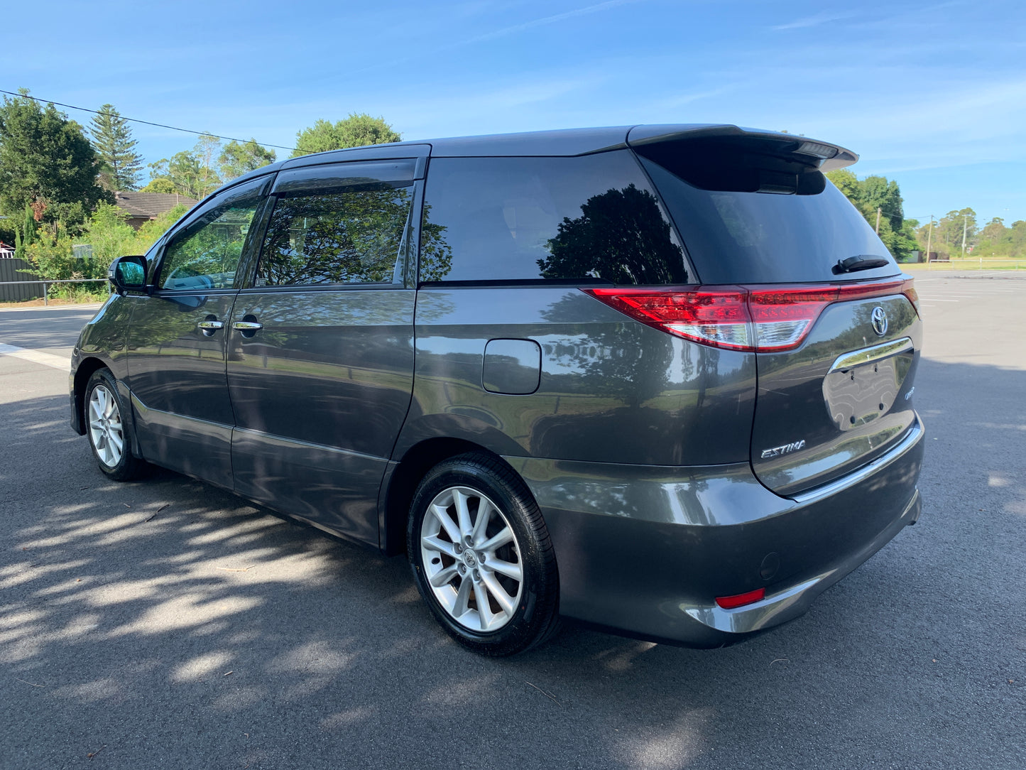 Toyota Estima Aeras 2.4L