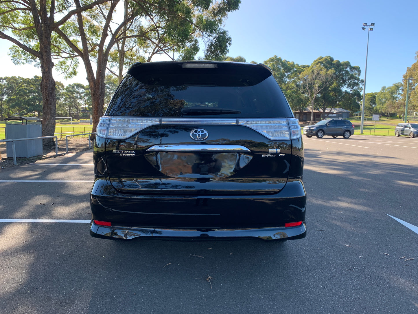 Toyota Estima HV G Edition