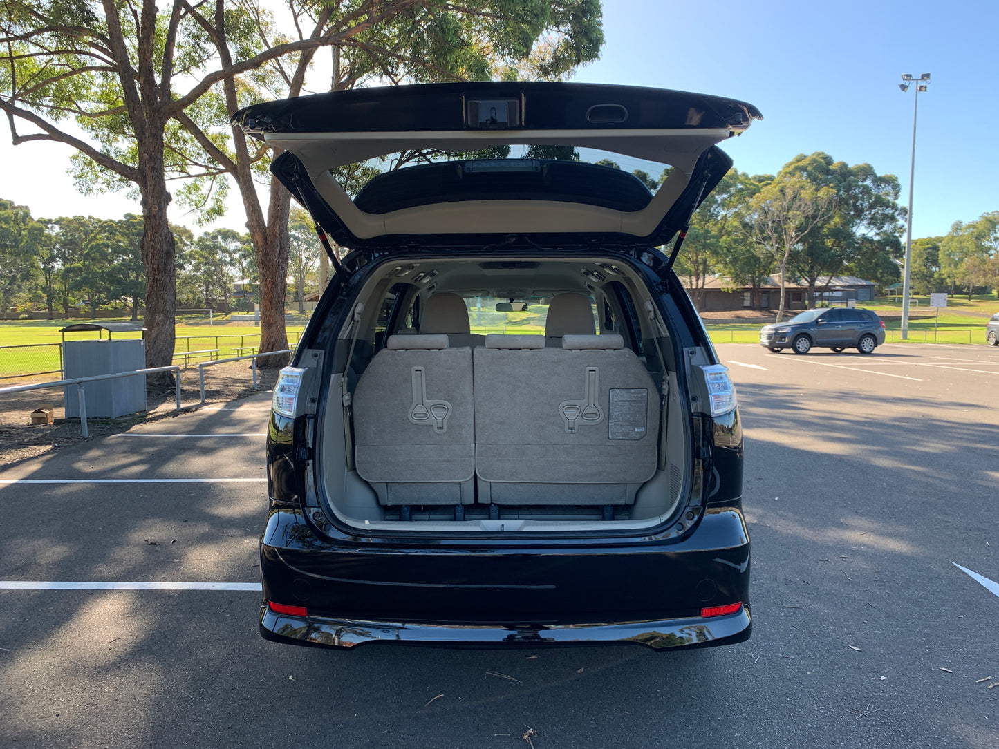 Toyota Estima HV G Edition