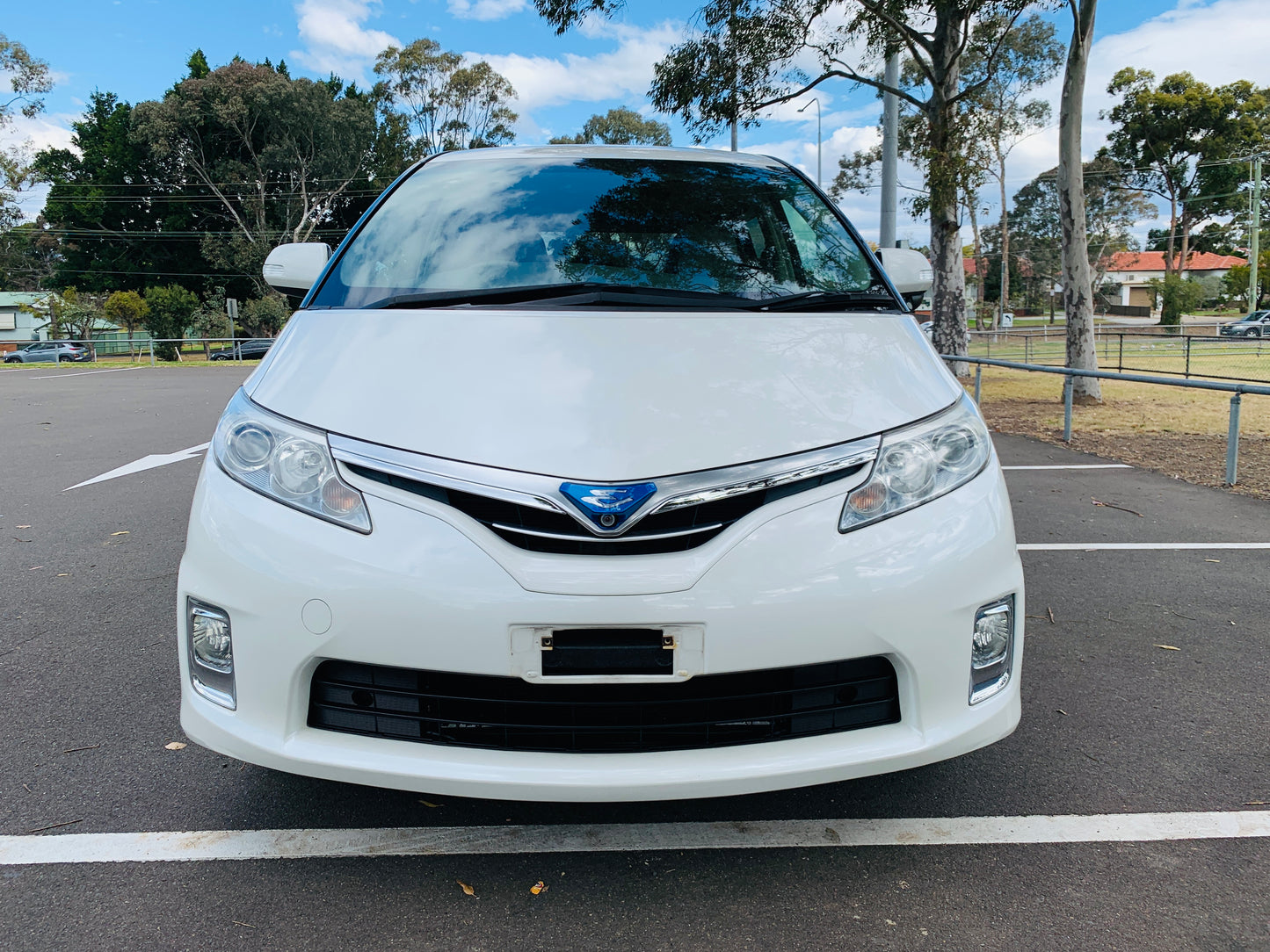 2009 Toyota Estima Hybrid E-Four - G Edition