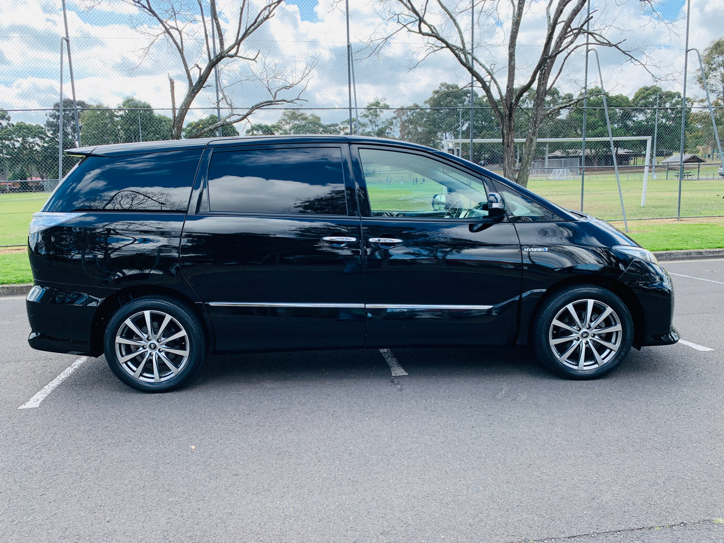 Toyota Estima Aeras HV Premium