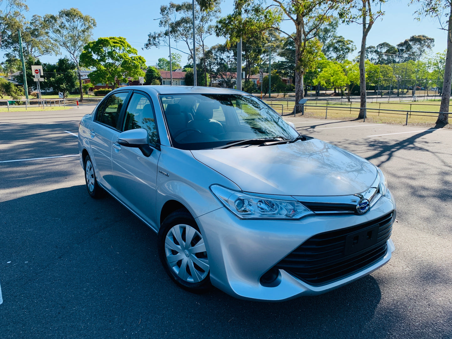 2017 Toyota Corolla Axio Hybrid