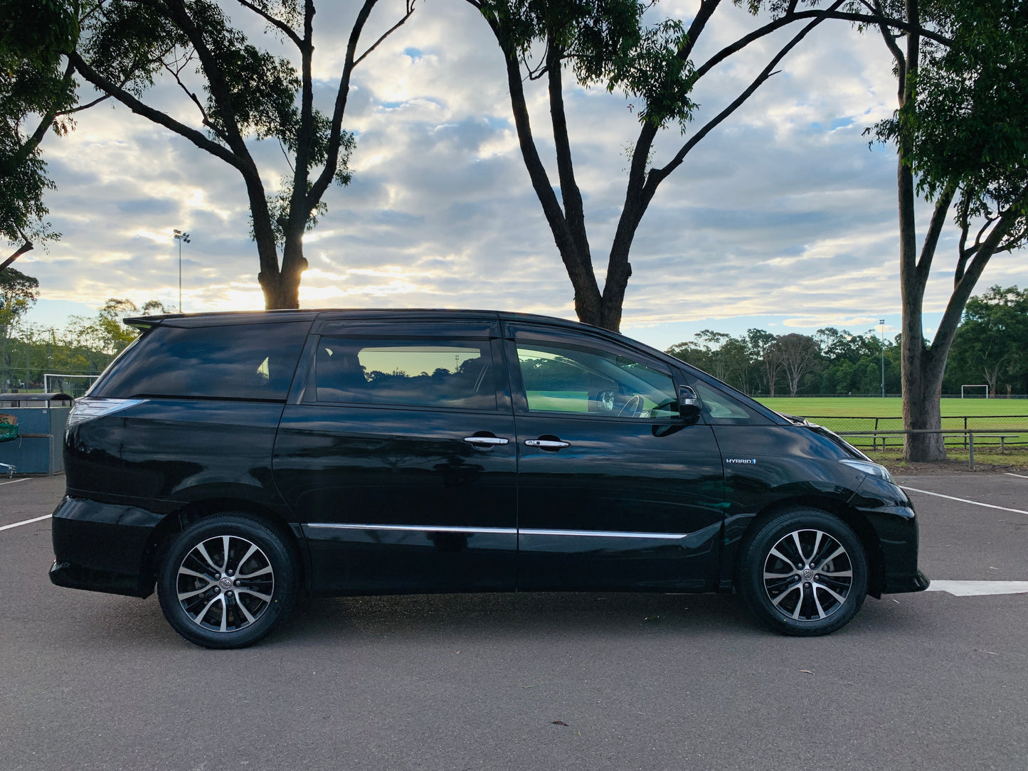 2013 Toyota Estima Aeras Hybrid Premium