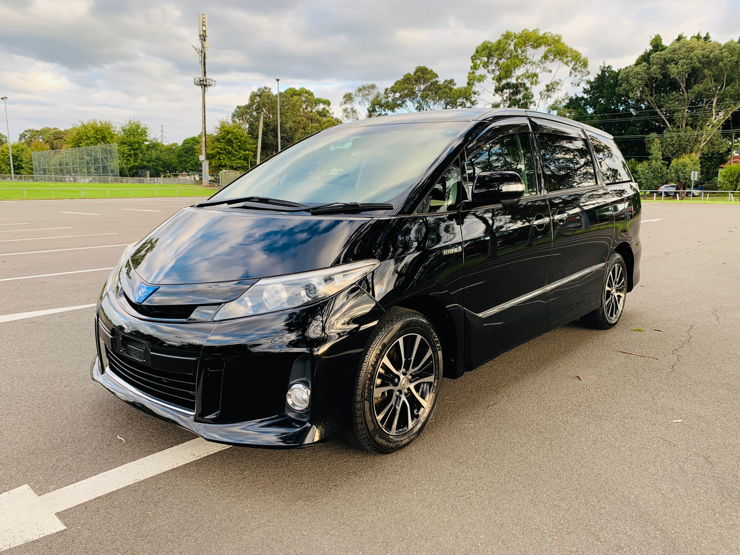 2013 Toyota Estima Aeras Hybrid Premium