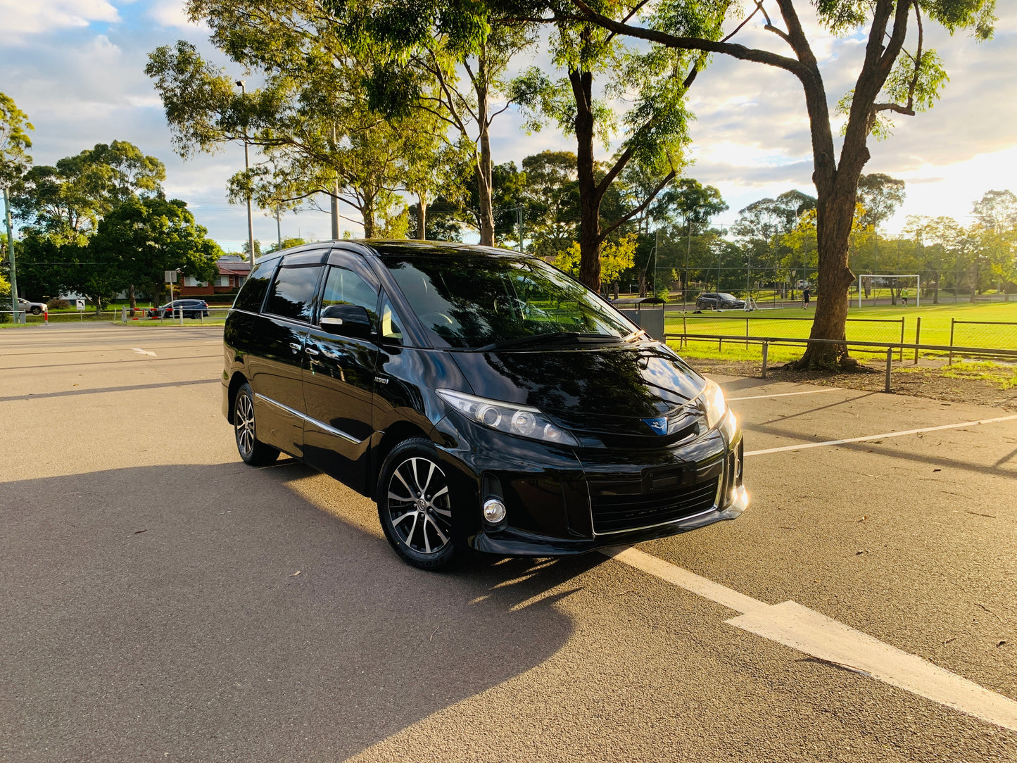 2013 Toyota Estima Aeras Hybrid Premium