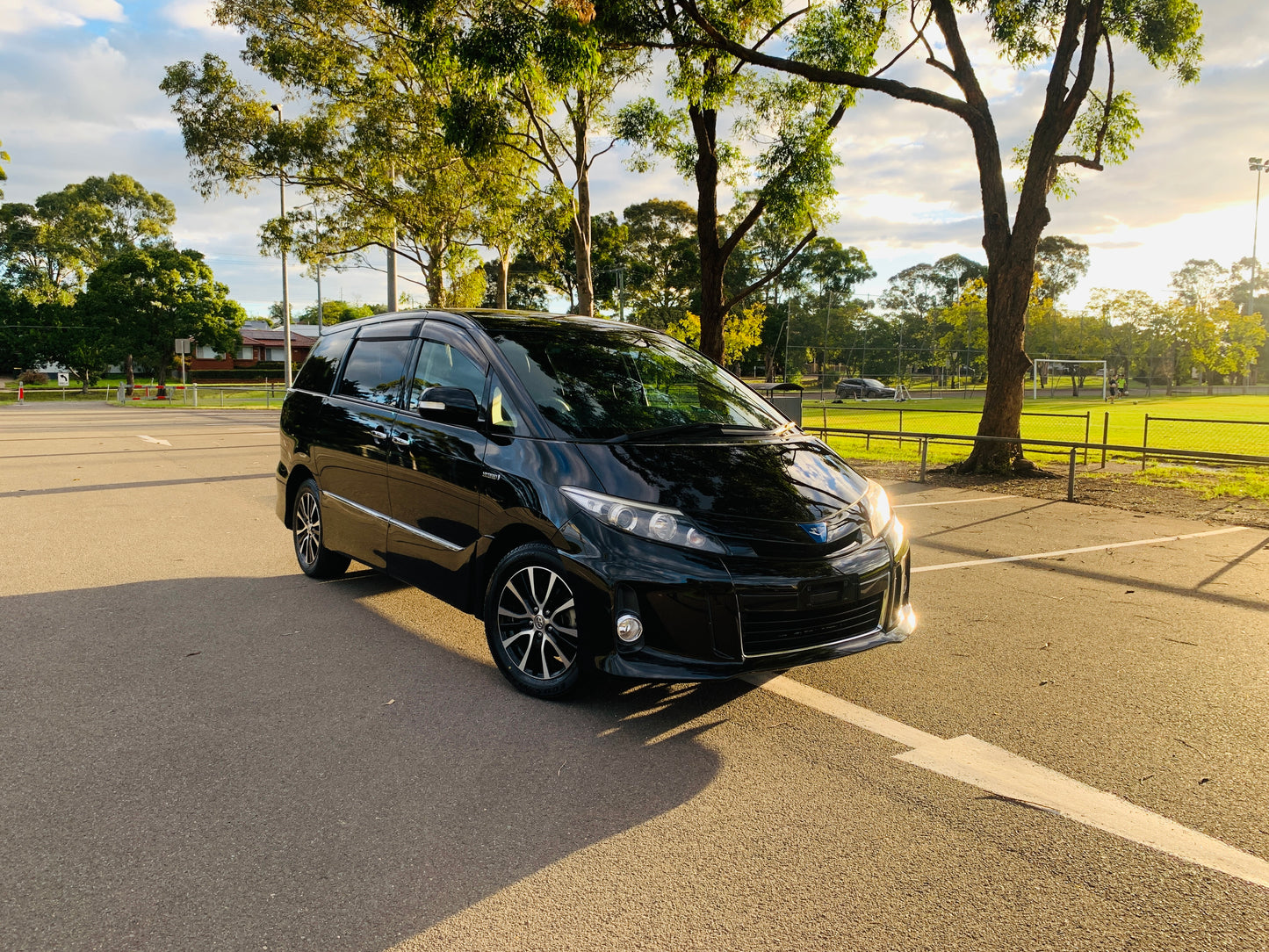 2013 Toyota Estima Aeras Hybrid Premium