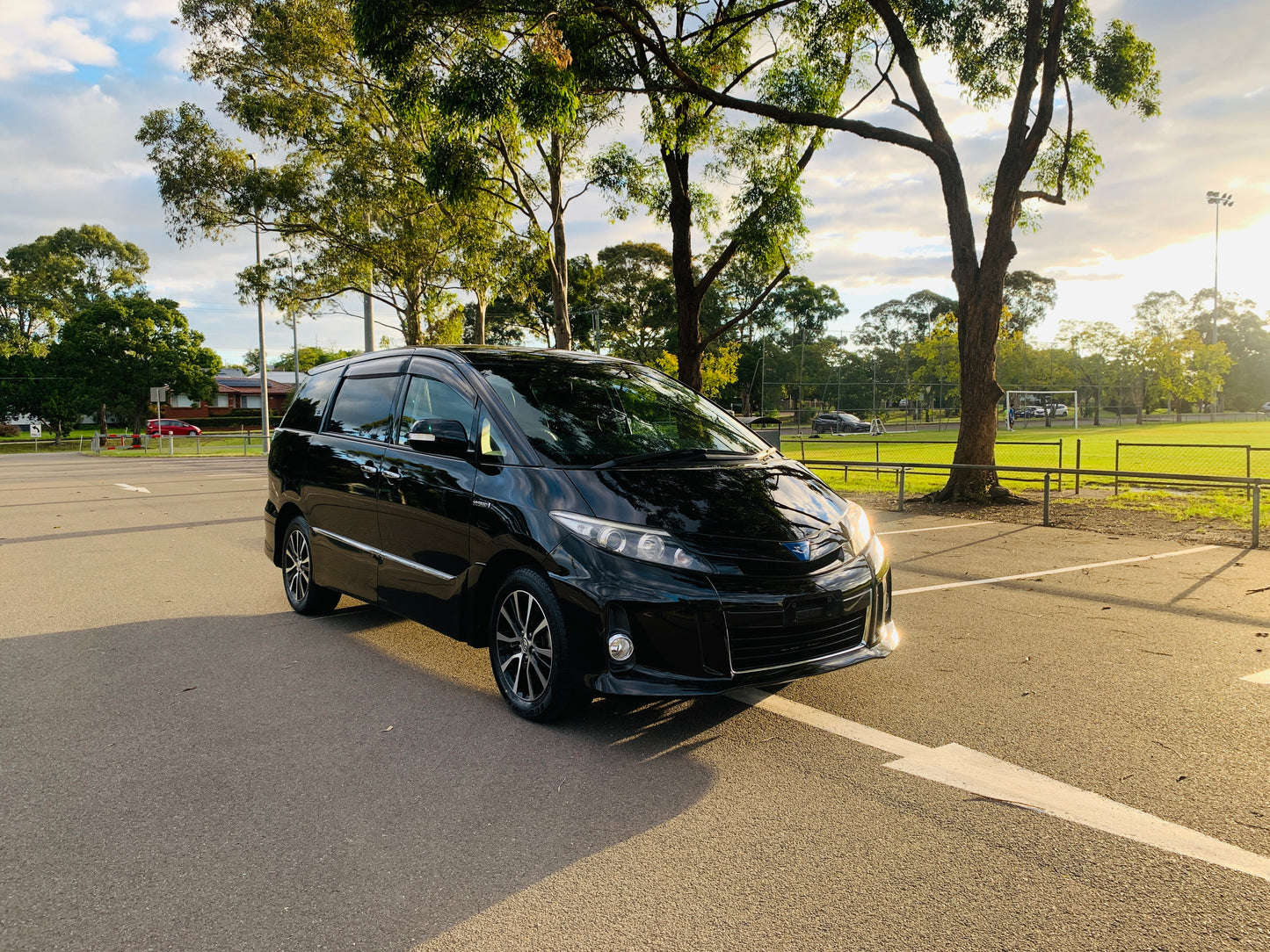 2013 Toyota Estima Aeras Hybrid Premium