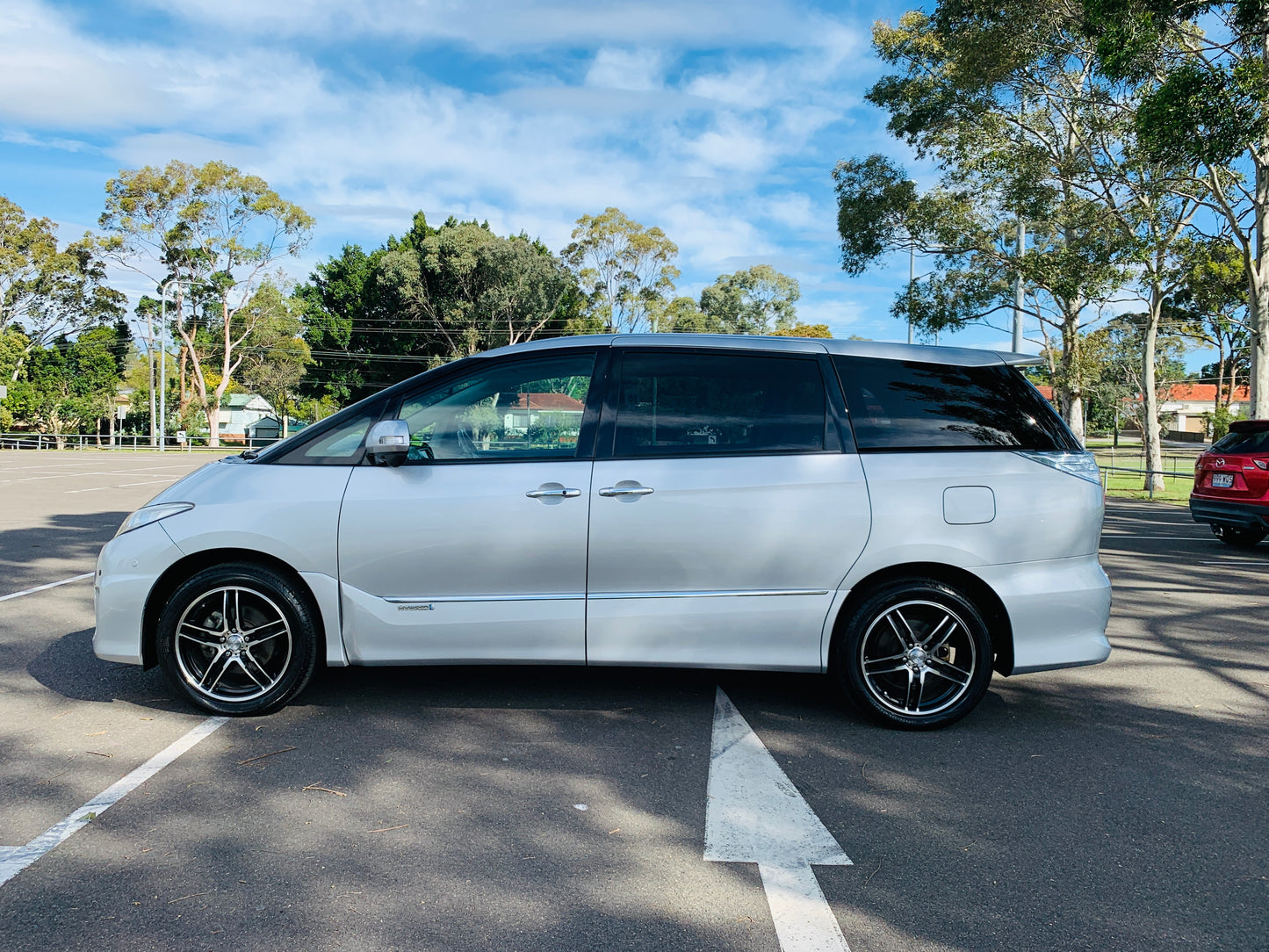 Toyota Estima HV - G Edition