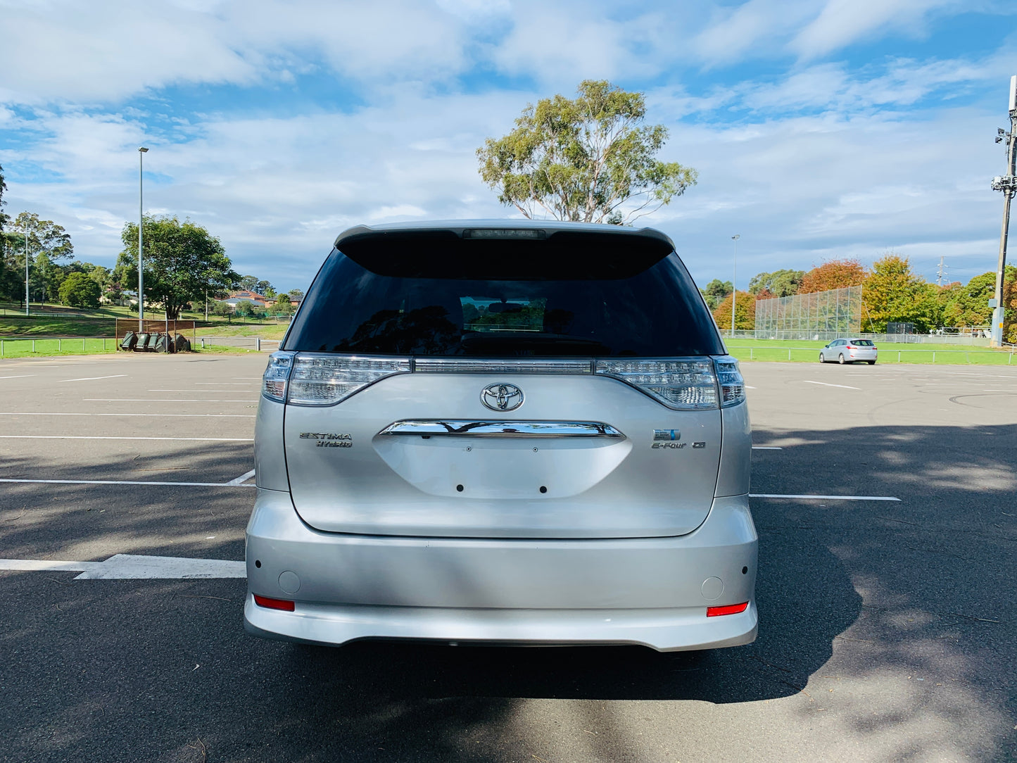 Toyota Estima HV - G Edition