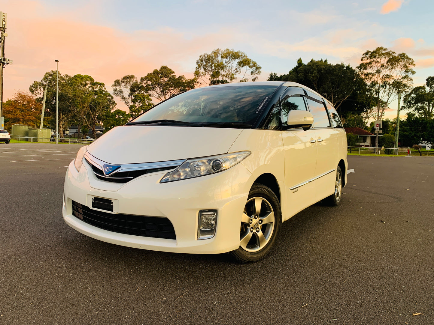 2009 Toyota Estima Hybrid E-Four