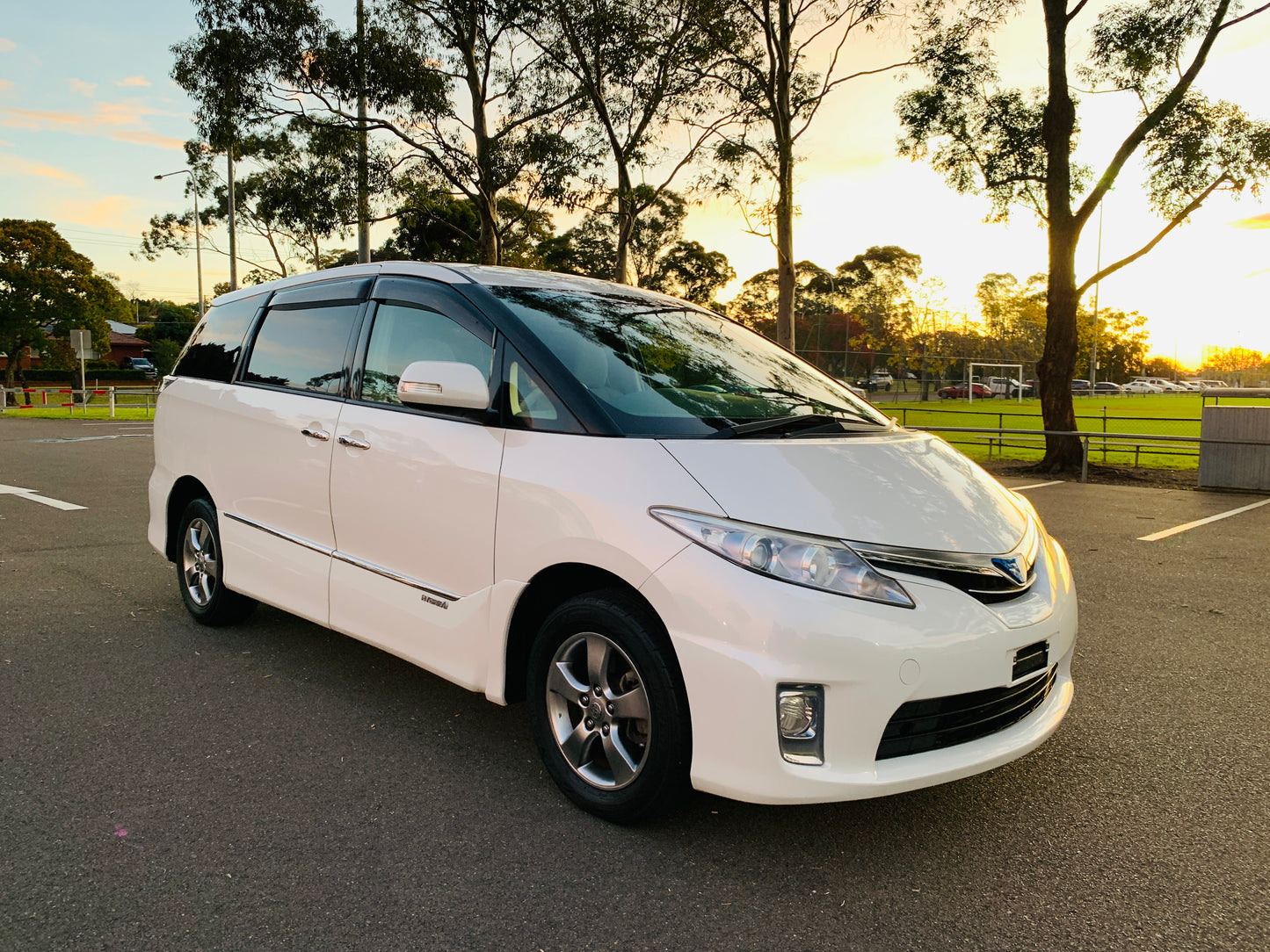 2009 Toyota Estima Hybrid E-Four