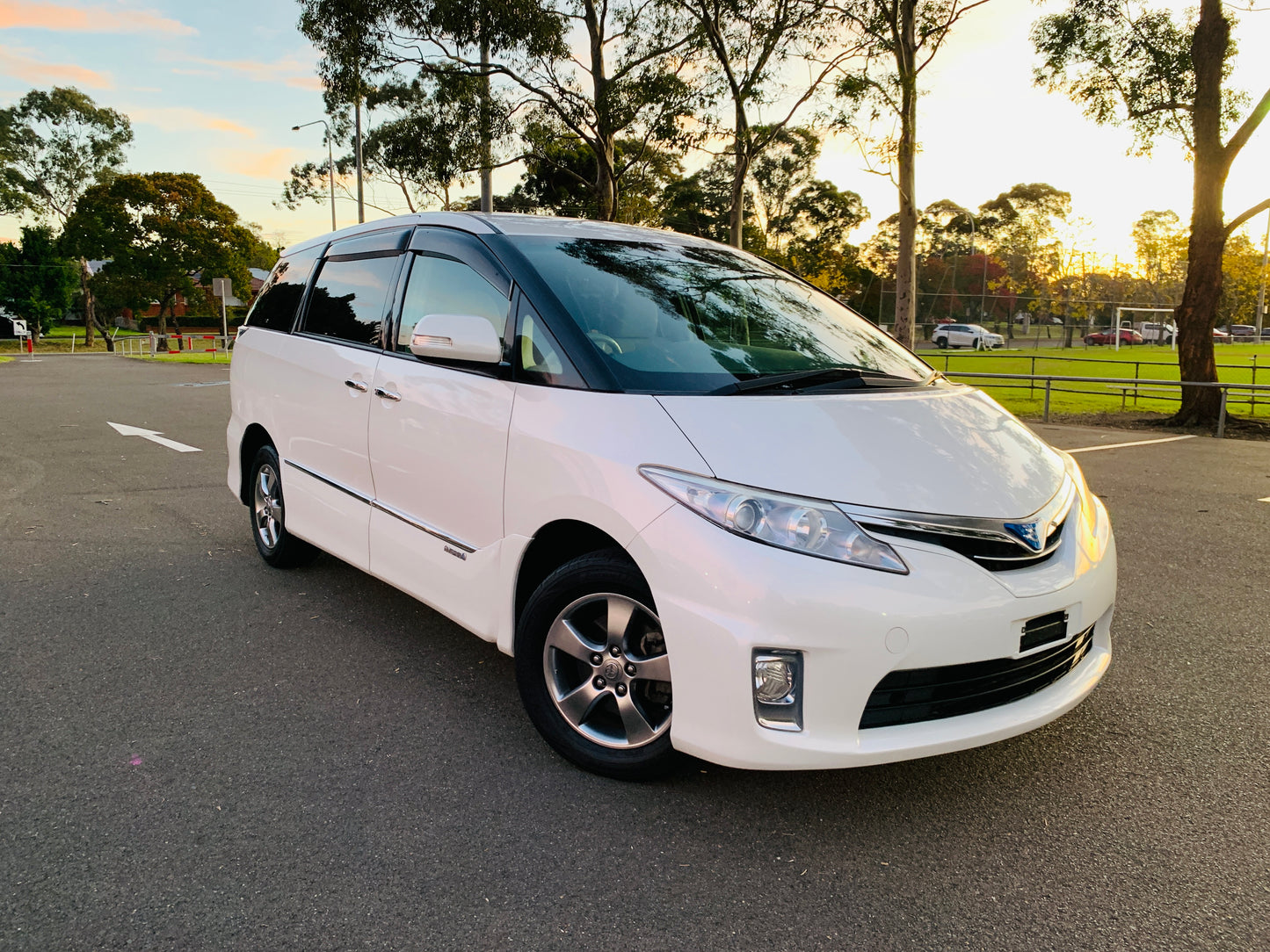 2009 Toyota Estima Hybrid E-Four