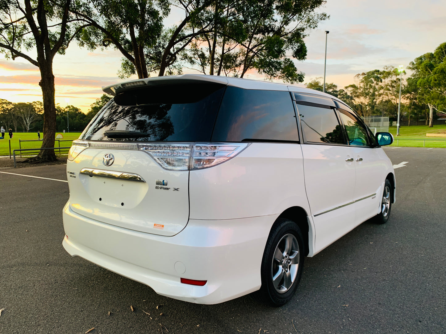 2009 Toyota Estima Hybrid E-Four