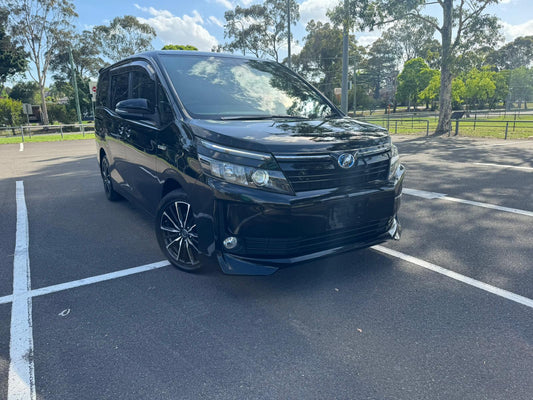 2014 Toyota Voxy Hybrid