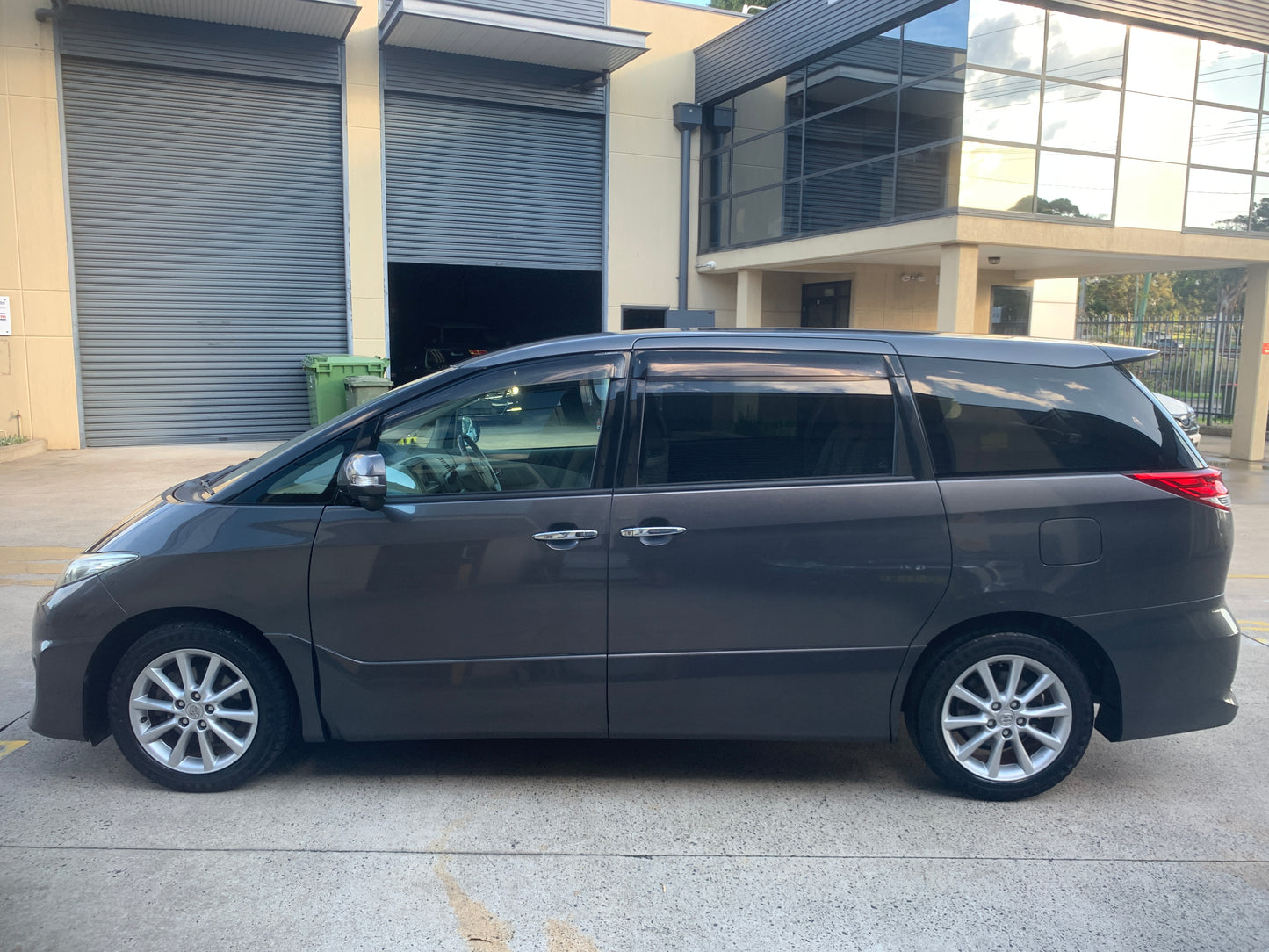 2009 Toyota Estima Aeras ( Low Mileage)