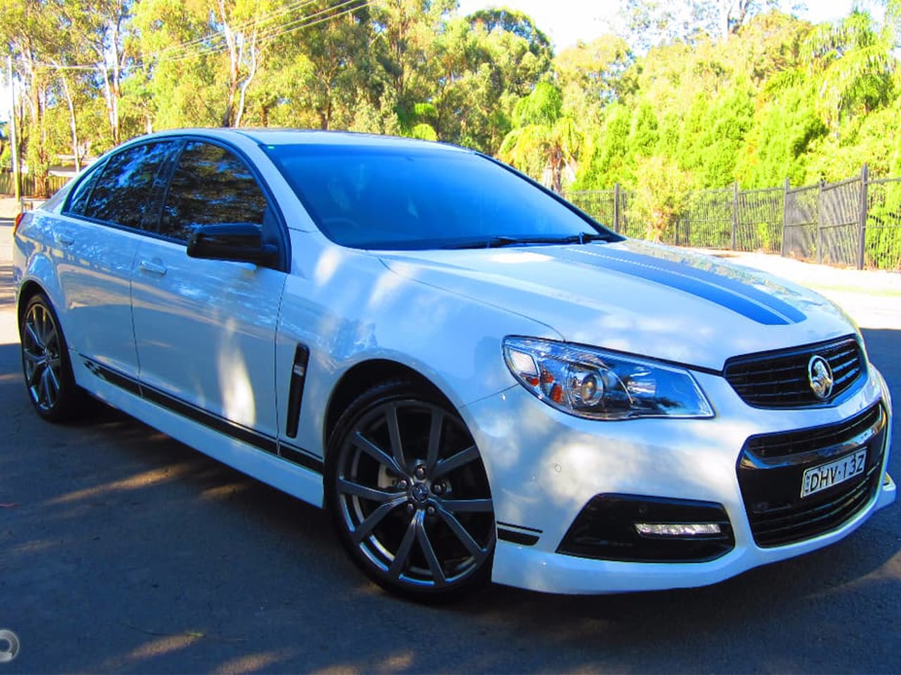 Holden Commodore SV6 VF – Infinity Motor Group