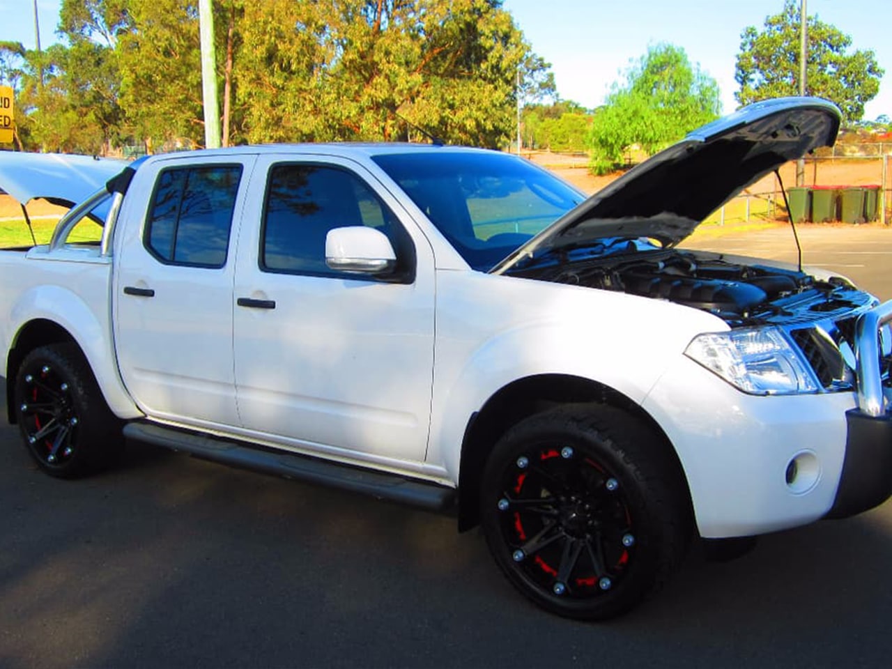 Nissan Navara ST Dual Cab