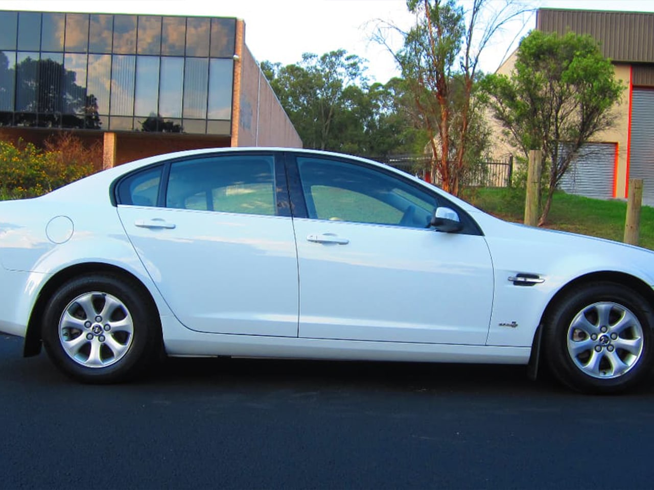 Holden Commodore Omega VE