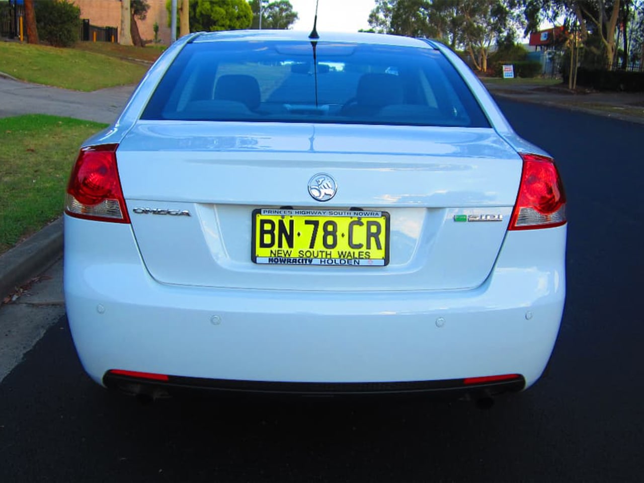 Holden Commodore Omega VE